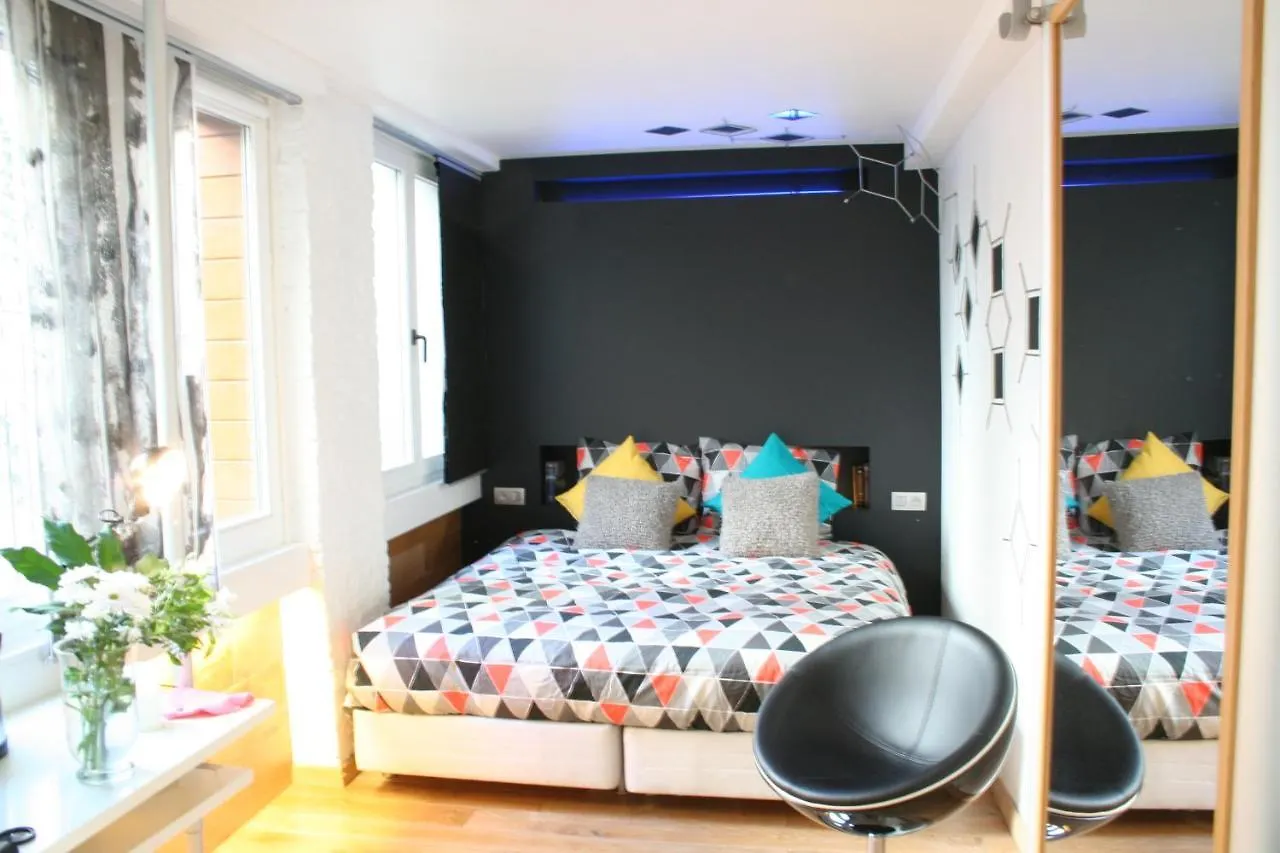 Bxlroom Guesthouse Belgien