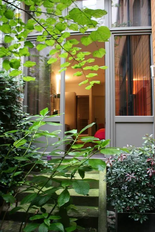 Bxlroom Guesthouse 2*, Brüssel